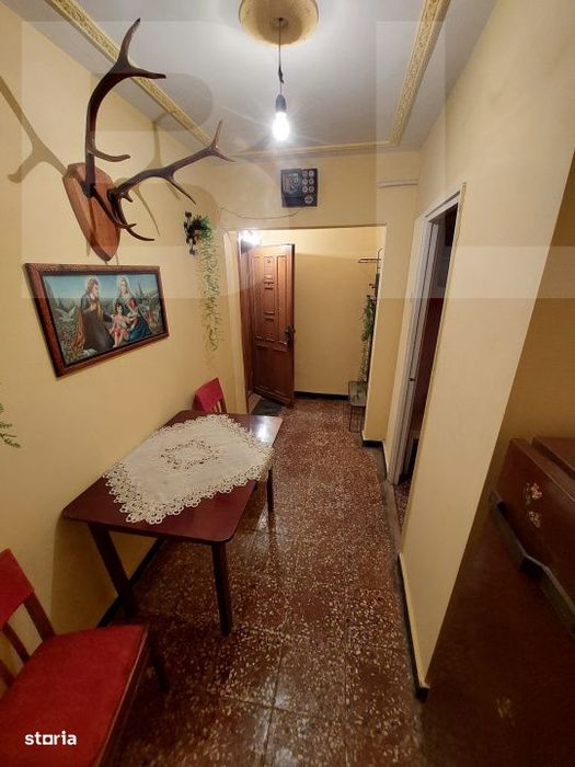 Vand apartament in Micro3