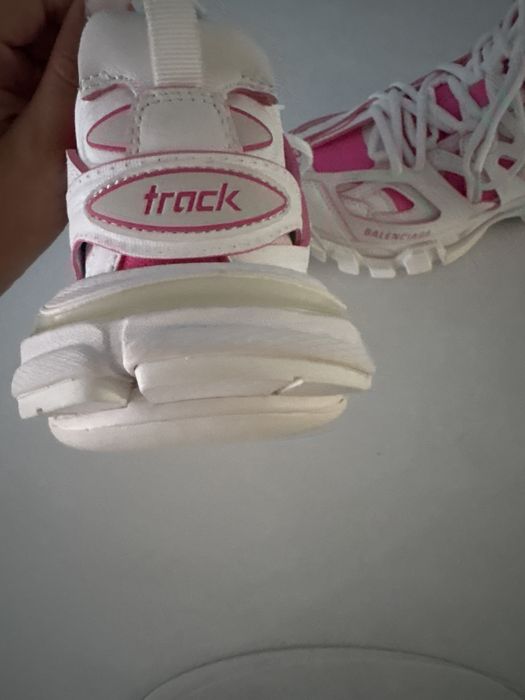 balenciaga track