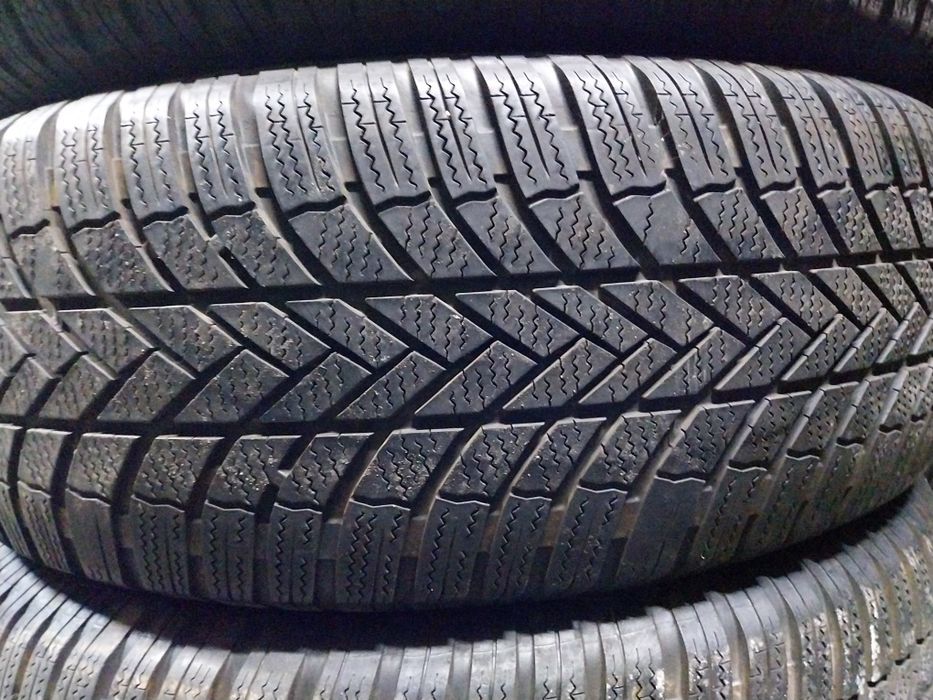 Anvelope second iarna 265 60 R18 Bridgestone 2021 2 buc