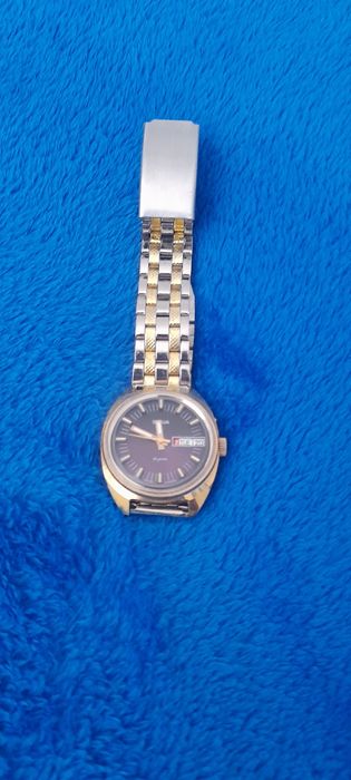 ПОЗЛАТЕН мъжки часовник  "Слава"