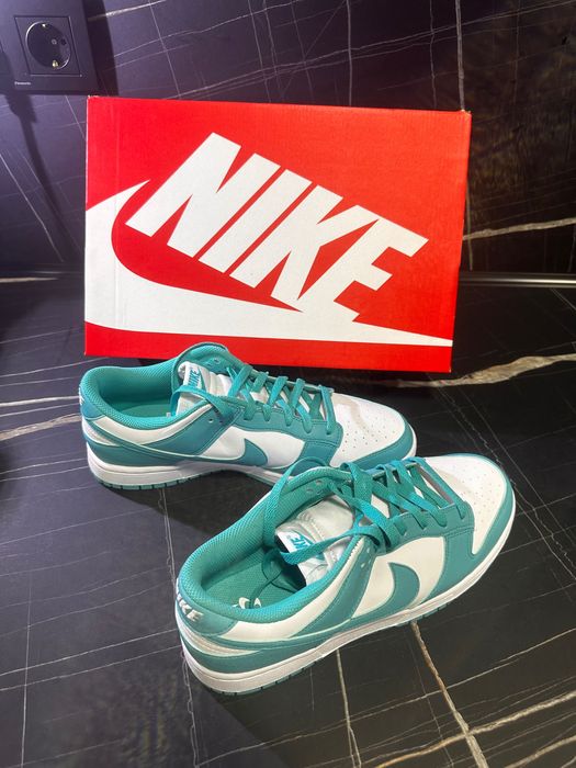 Nike dunk low в син цвят