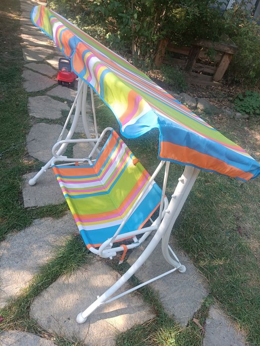 Детска люлка със сенник