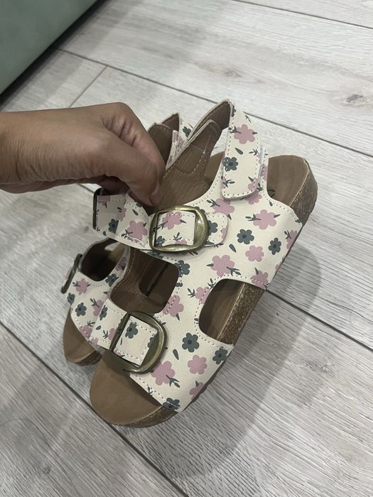 Сандали 30 размер новые