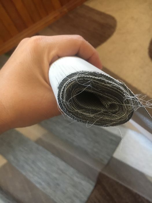 Продается 2 рулона сетка для жалюзи