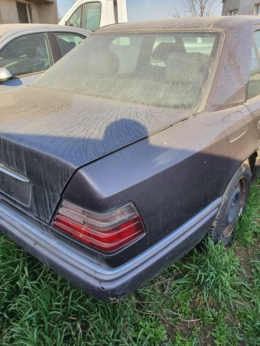 MERCEDES-BENZ E-Class 1991 — imagine 3
