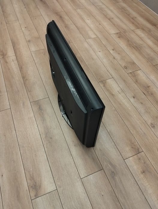 Телевизор 2013-го года