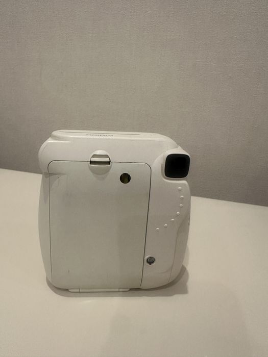 Фотоаппарат - Instax mini 8