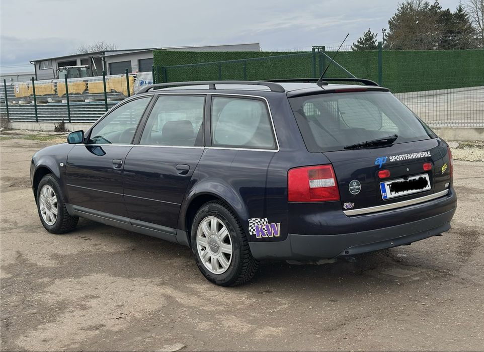 Audi A6  2.4 quattro