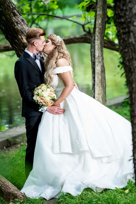 Rochie Mireasa Brides