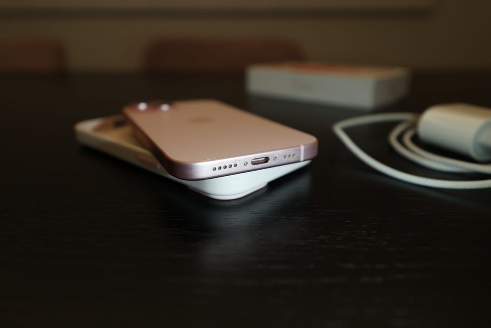 iPhone 15 с гаранция