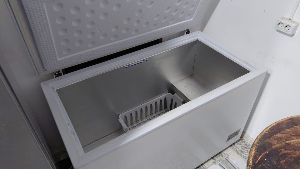 Морозильник продается