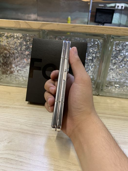 Samsung Z Fold 4