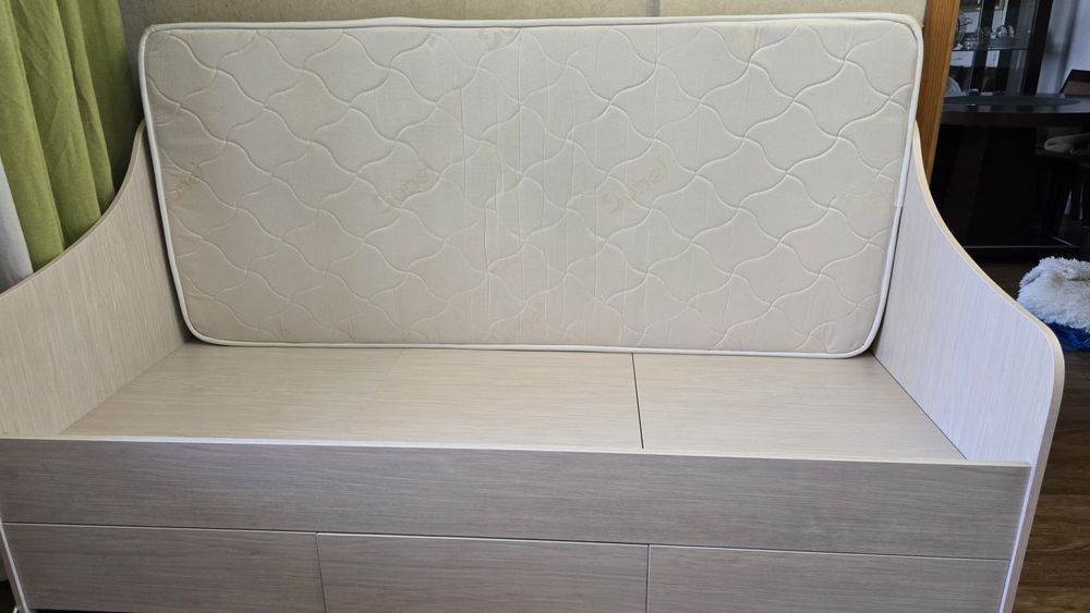 Кровать подростковая