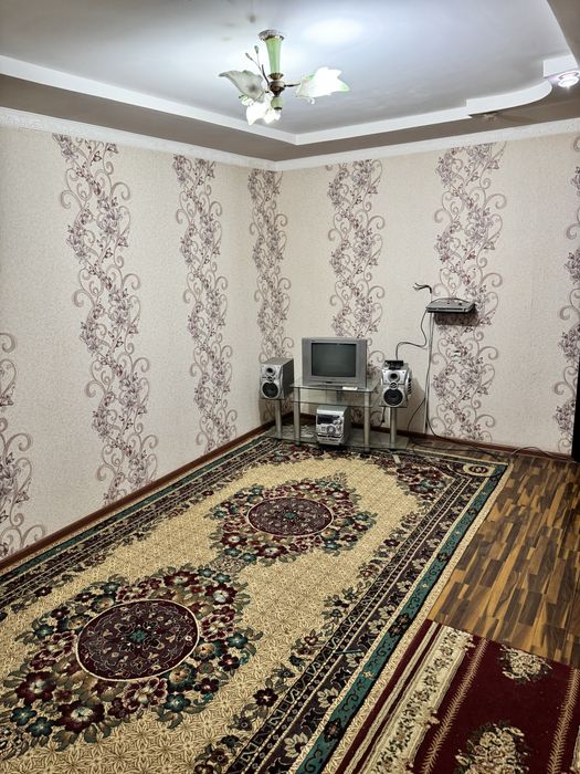 Нефтчилар/Санжарбек Фазоси 4хонали квартира сотилади, СРОЧНО!!