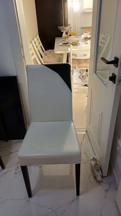 Продам стулья 6 штук