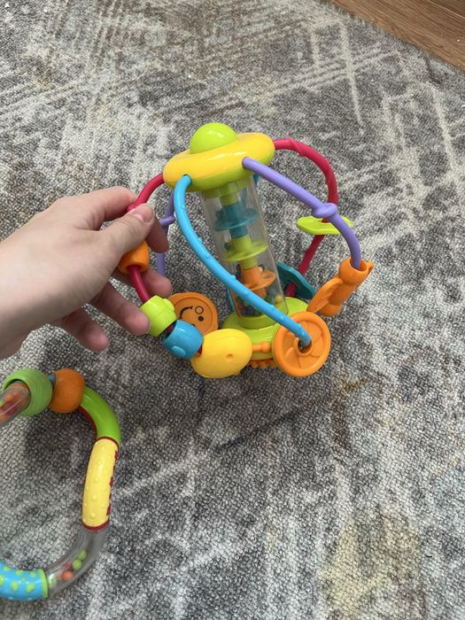 Игрушки с детского мира