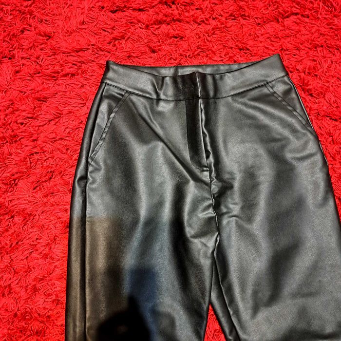 Pantaloni imitatie piele Trendyol, mar 36