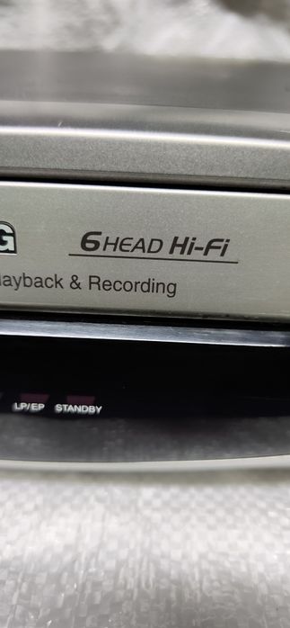 HI-FI STEREO видеомагнитофон LG
