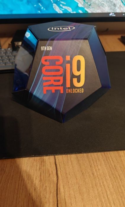 Продавам компютърни части комплект