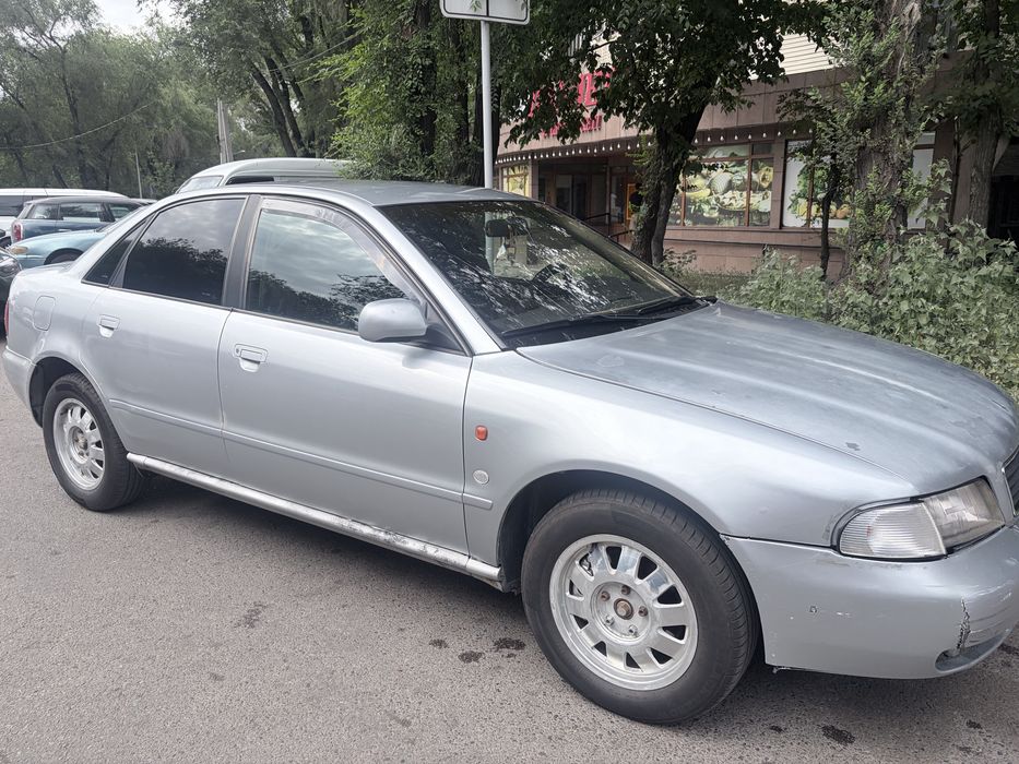 Продам Audi A4 1996год