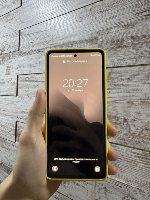 Продам Samsung S20 FE 6/128