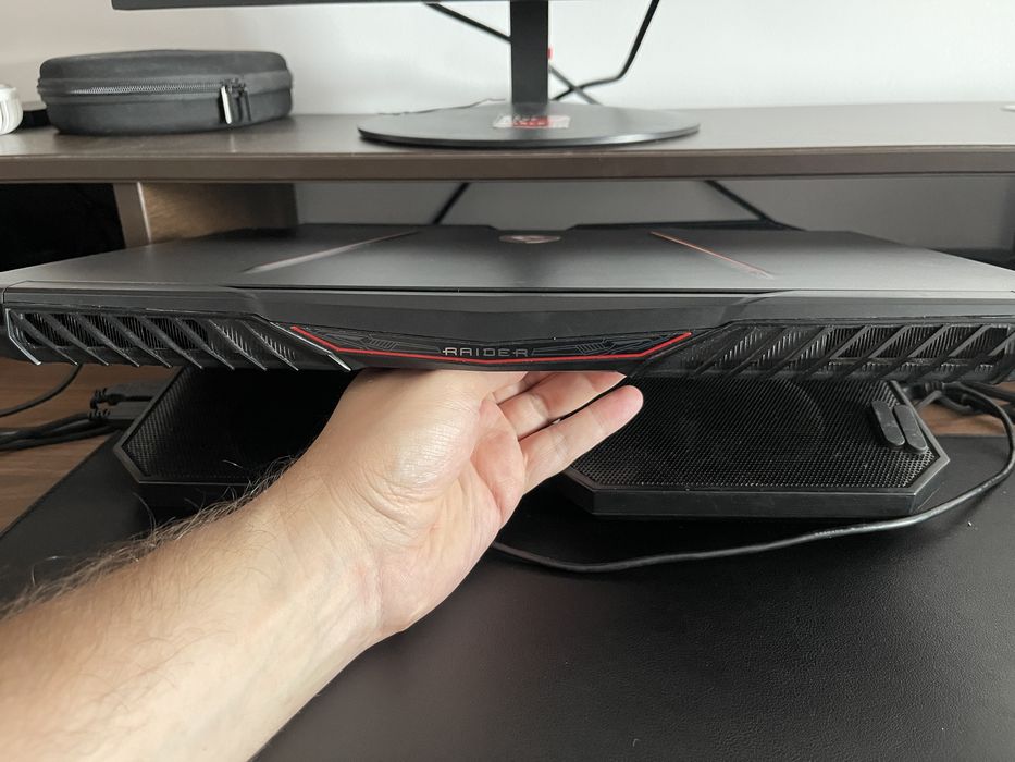 Laptop MSI GE75 -i7 - 2070Super