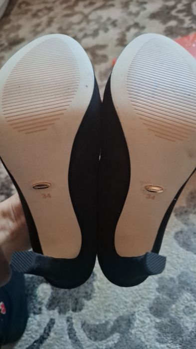 Продам туфли замшевые