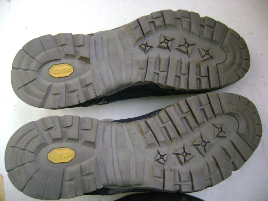 Продавам туристически обувки Salewa Gore Tex номер 41