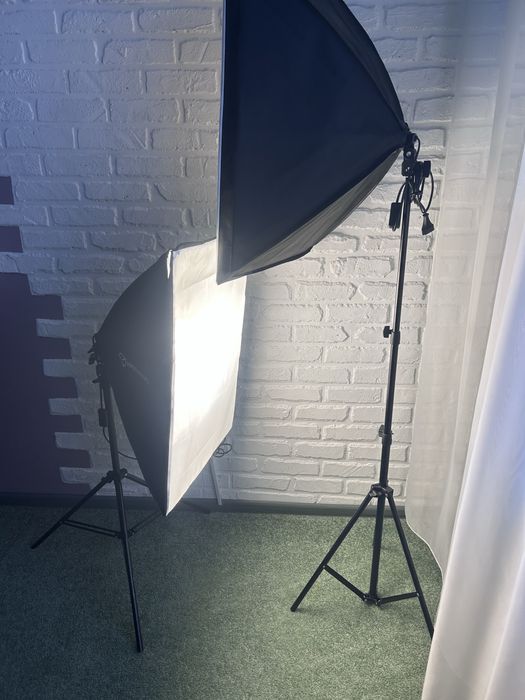 Студийные осветительные стойки
