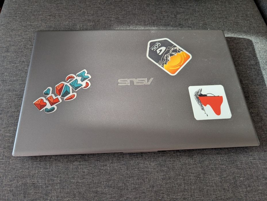 Asus Vivobook 15 X512