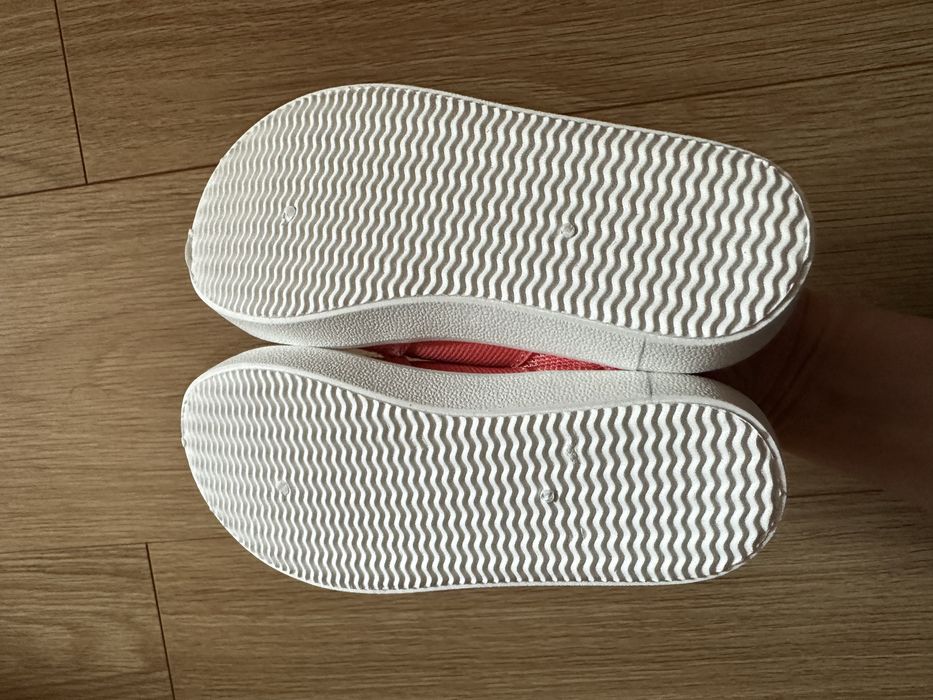 Tenisi fete, H&M, nr 27, Noi