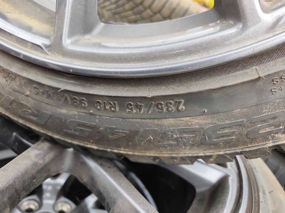 235/45/18 PIRELLI зимни гуми с джанти за Tesla model 3