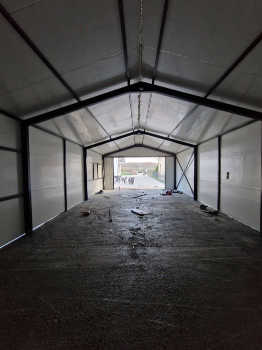 Vând hală metalica 15x10x4