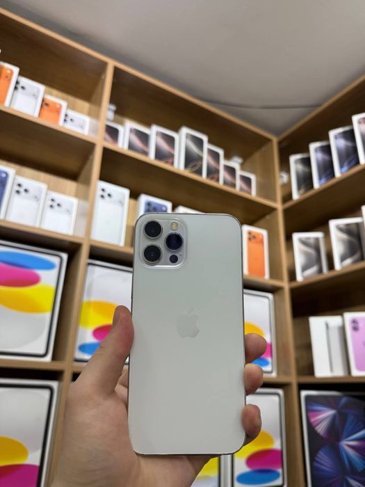 iphone 12 Pro max Gold rangi