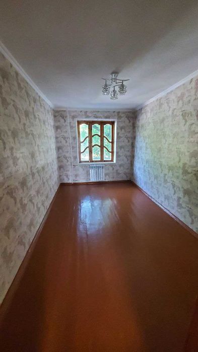 Срочно продаётся 4-комнатная квартира