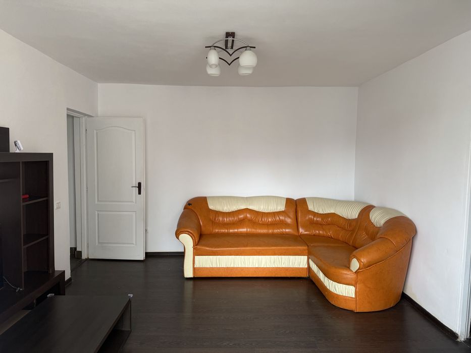 Inchiriez apartament 2 camere central