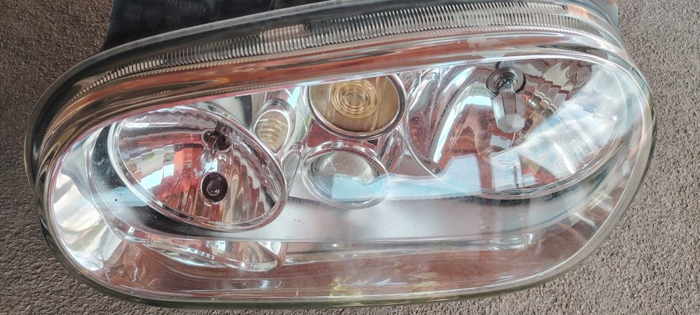 Фарове за голф 4 Хела и Валео