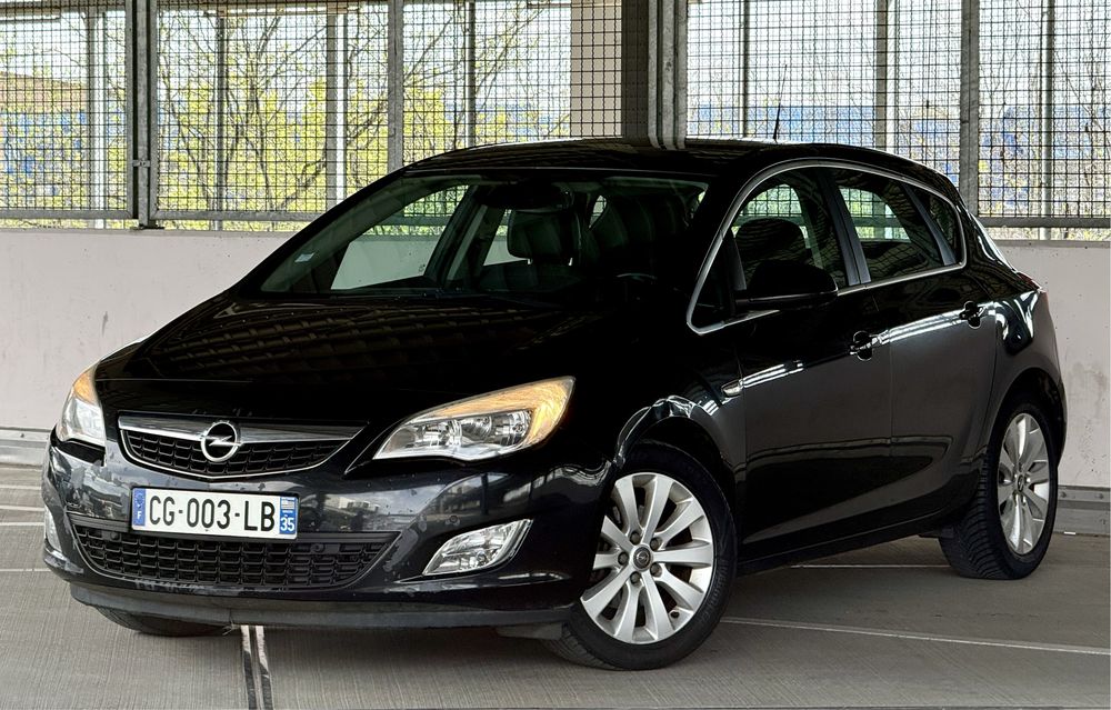 OPEL ASTRA J 1.7 110cp 2012