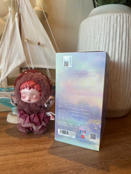 Оригинален SKULLPANDA Winter Symphony – неотворена blind box