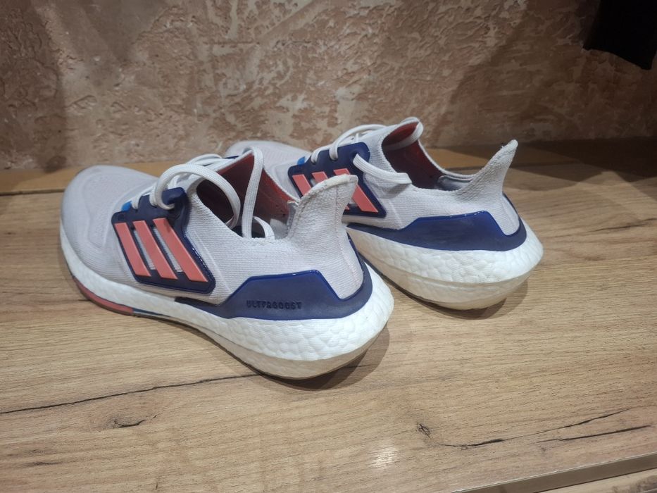 Адидас маратонки 39 номер