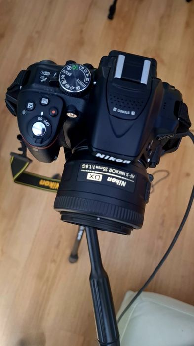 Nikon D5300 + 35mm f1.8 + HDMI capture – setup  live streaming + poze PRO