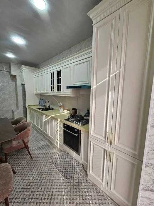 С2 Продаётся: Квартира   Навастройка Алмазарский р-н Медгорадок