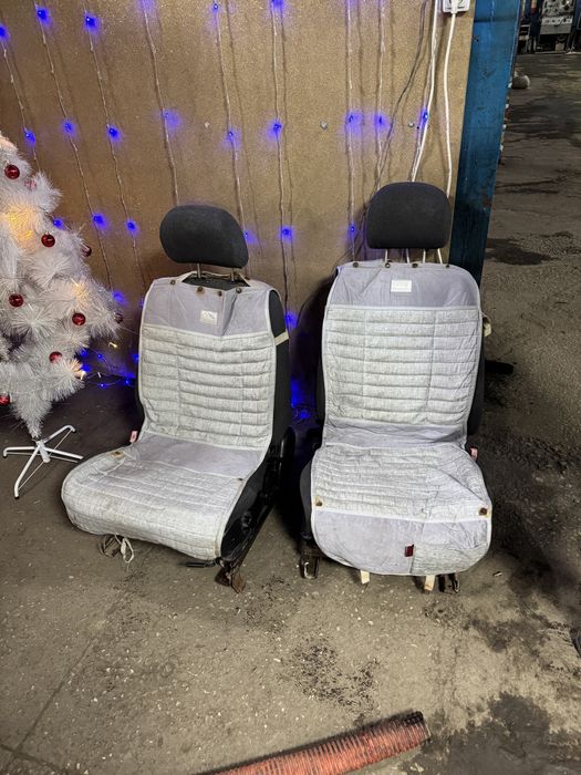 Продам сиденья на ниву.  От иномарки.