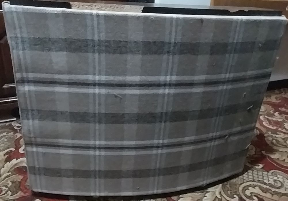 Диван-кровать, отдам даром.