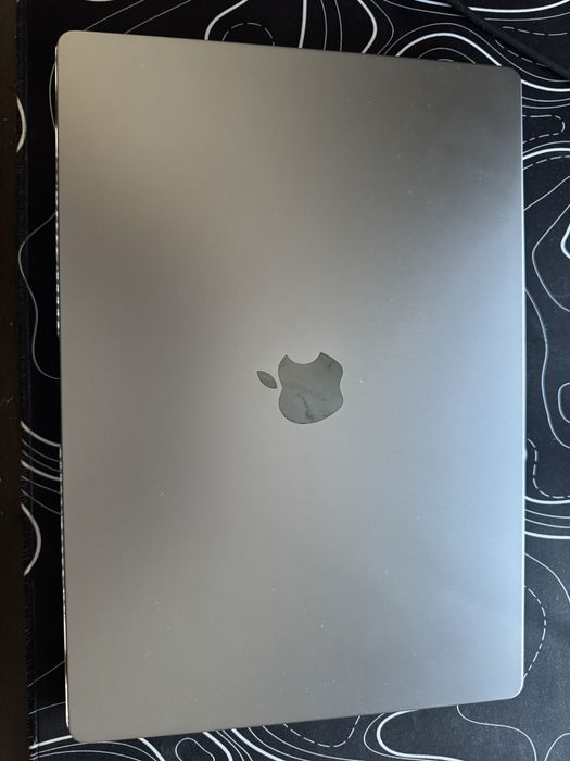 Macbook Pro 16 m1 pro 16/512