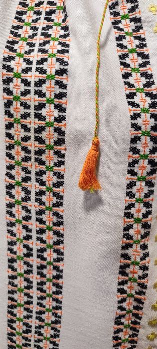 Ie veche tradițională