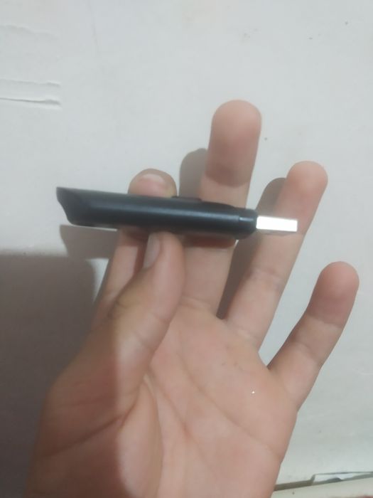 SanDisk fleshkasi xotirasi 64gb Malayziyada ishlab chiqarilgan ideal .