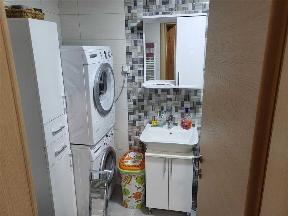 Дава се под наем Тристаен апартамент в София, Гео Милев - 87 кв.м за 586.5 € - Снимка #2