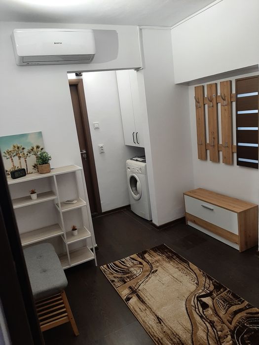 Închiriez apartament 2 camere Rovine