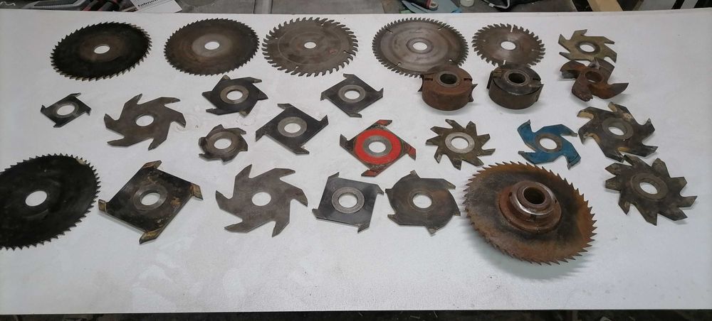 Части за дърводелски машини.
